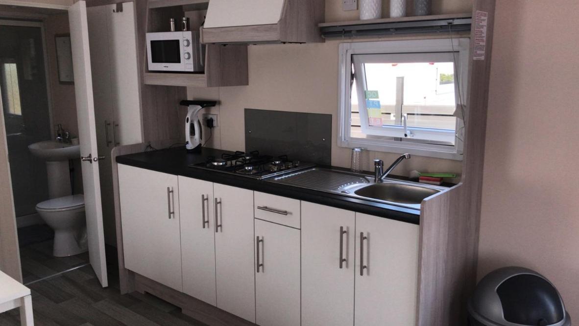 Luxe Chalet Op Camping Duindoorn, Ijmuiden Aan Zee, In De Buurt Van F1 Circuit Zandvoort En Bloemendaal Op Loopafstand Strand Eksteriør bilde